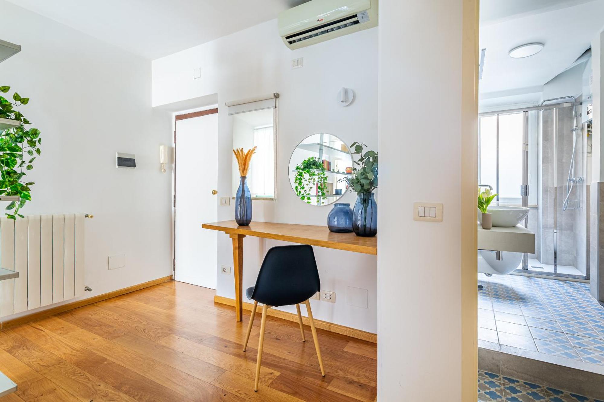 Iflat Discovering Monti - Charming And Modern Apartment